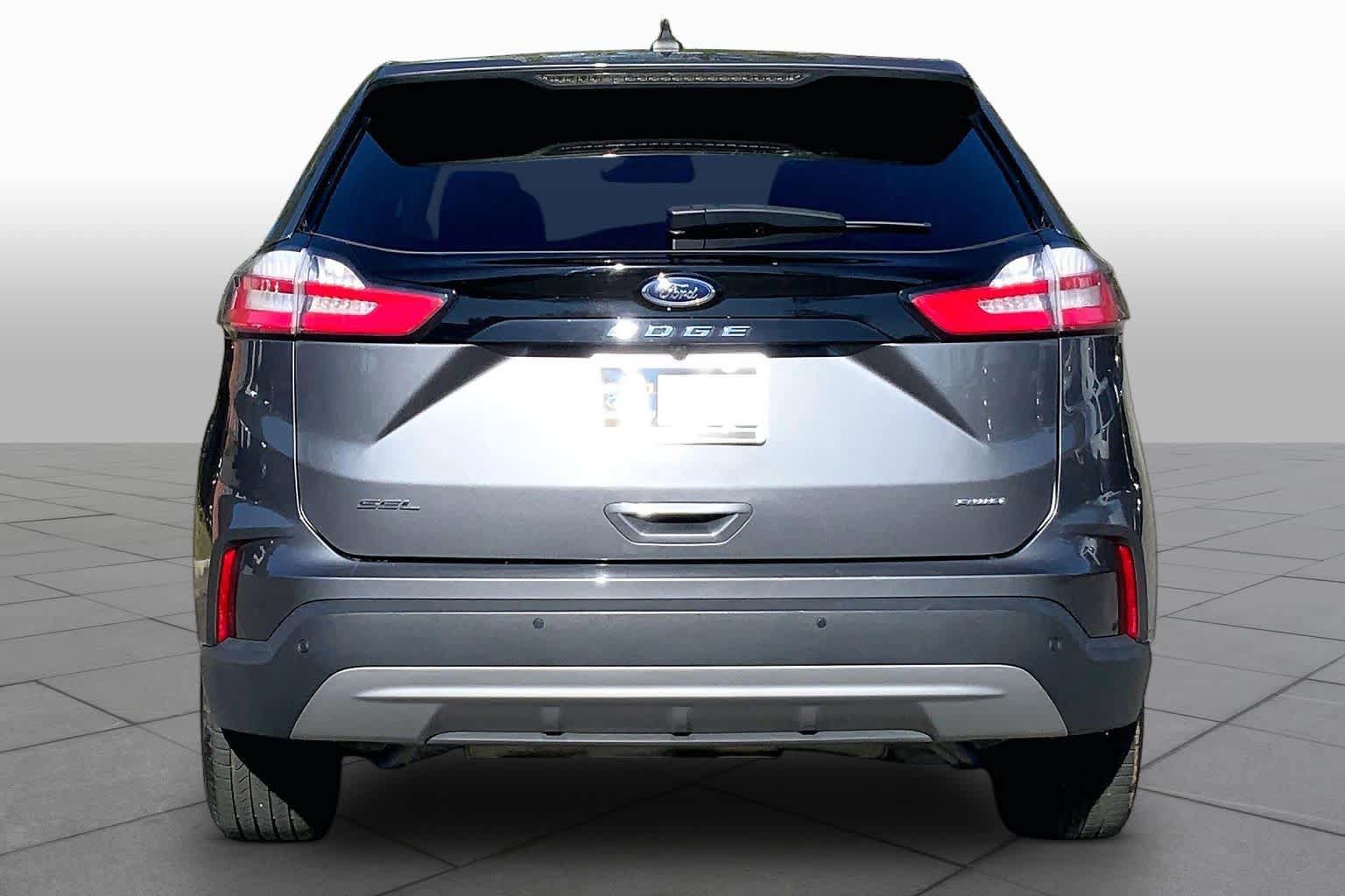 Used 2024 Ford Edge SEL AWD/4WD image 4