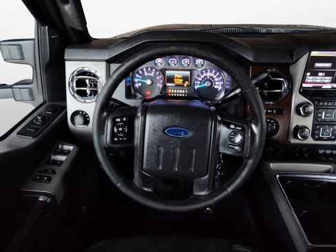 Used 2015 Ford F350 Lariat w/ Lariat Interior Package image 20