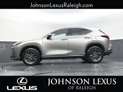 Used 2022 Lexus NX 250 AWD image 23