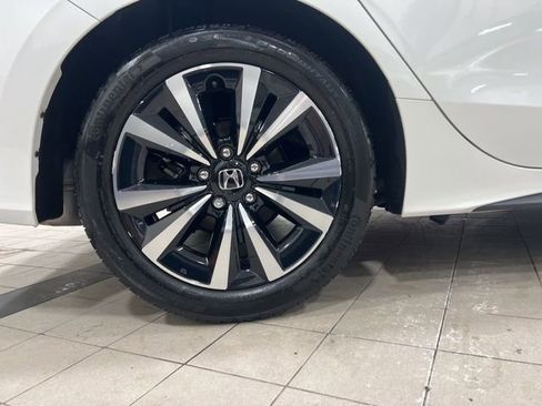 Used 2023 Honda Civic EX-L image 19