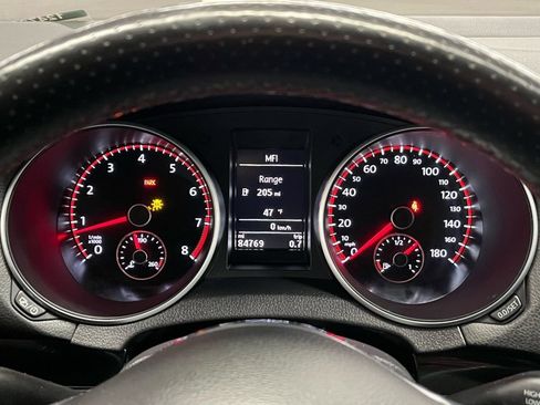 Used 2013 Volkswagen GTI 4-Door image 18