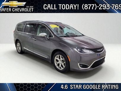 Used 2017 Chrysler Pacifica Limited