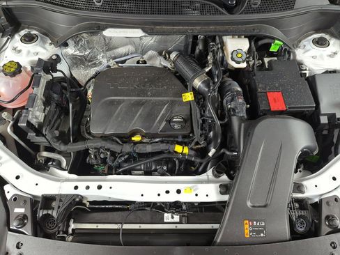 Used 2025 Chevrolet Trax RS w/ Driver Confidence Package image 17