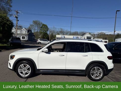 Used 2021 Mercedes-Benz GLB 250 4MATIC image 2