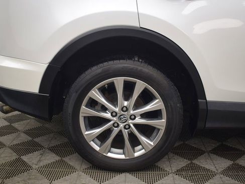 Used 2018 Toyota RAV4 Limited image 29