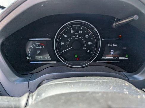 Used 2021 Honda HR-V EX image 9
