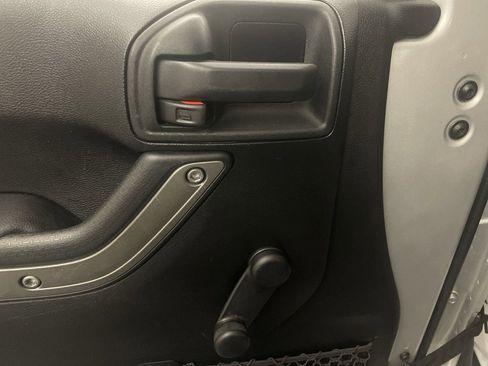 Used 2012 Jeep Wrangler Sport image 14