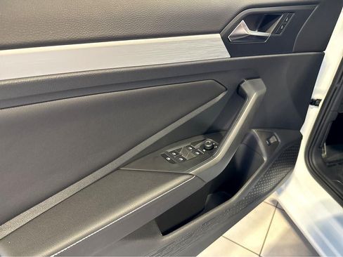 Used 2025 Volkswagen Jetta Sport FWD image 16