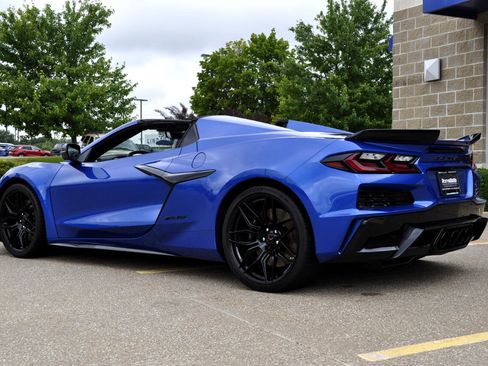 Used 2023 Chevrolet Corvette Z06 image 23