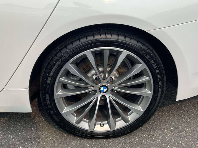 Used 2022 BMW 530i xDrive w/ Convenience Package AWD/4WD image 14