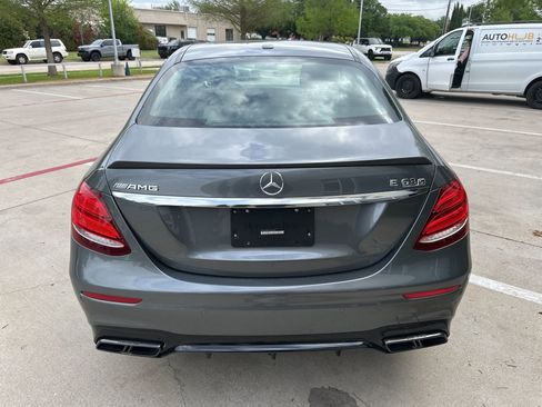 Used 2018 Mercedes-Benz E 63 AMG S image 5