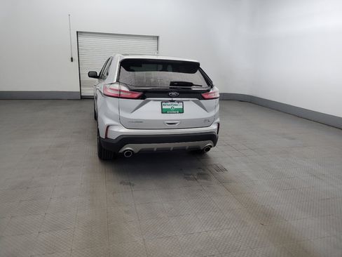 Used 2019 Ford Edge SEL w/ Equipment Group 201A AWD/4WD image 6