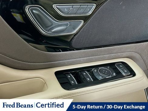 Used 2023 Lincoln Aviator AWD w/ Premium Package image 20