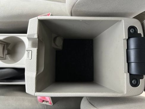 Used 2010 Toyota Corolla LE FWD image 23