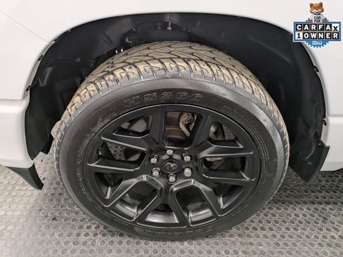 Used 2023 RAM 1500 Laramie AWD/4WD image 7