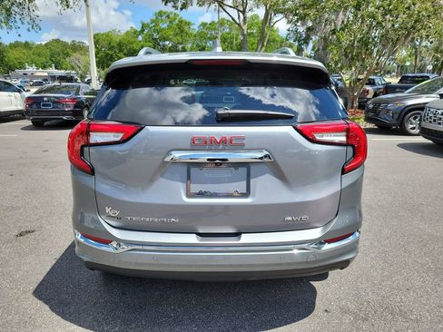 Used 2024 GMC Terrain Denali w/ Denali Premium Package AWD/4WD image 8