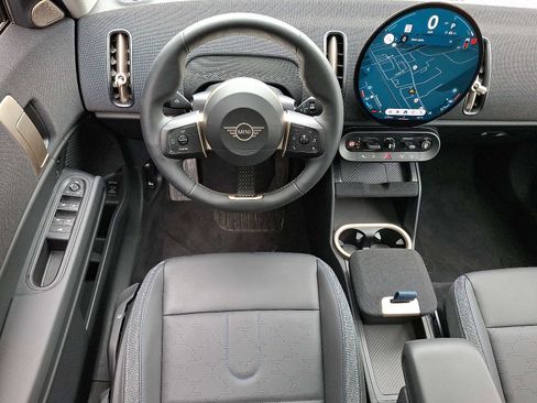 Used 2025 MINI Cooper Countryman S image 11