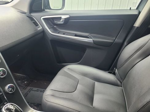 Used 2016 Volvo XC60 T5 Platinum w/ Climate Package AWD/4WD image 25
