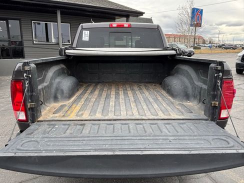 Used 2018 RAM 1500 Classic SLT image 6