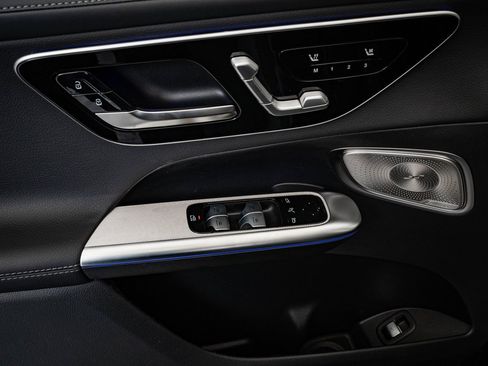 New 2026 Mercedes-Benz GLC 300 4MATIC image 28