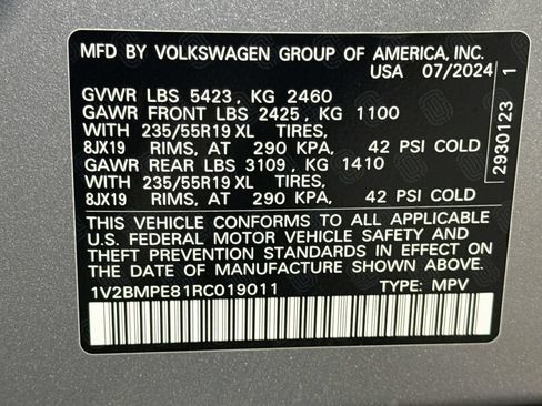 Used 2024 Volkswagen ID.4 2WD image 36