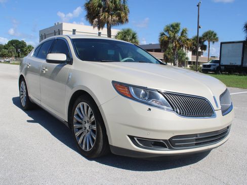 Used 2014 Lincoln MKS w/ Equipment Group 101A FWD image 27