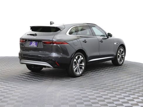 Used 2023 Jaguar F-PACE S image 9