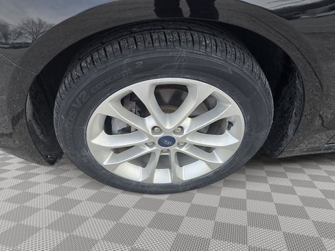 Used 2019 Ford Fusion SE image 24