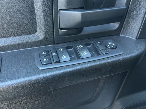 Used 2019 RAM 1500 Express AWD/4WD image 22