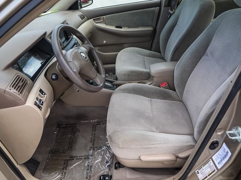 Used 2005 Toyota Corolla CE FWD image 17