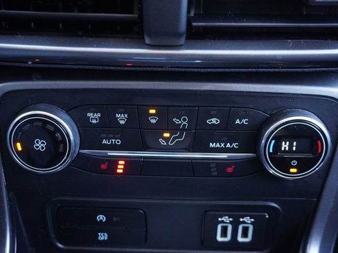 Used 2018 Ford EcoSport SE image 45