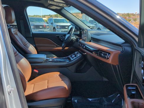 Used 2023 Lincoln Aviator Reserve w/ Equipment Group 201A RWD image 33