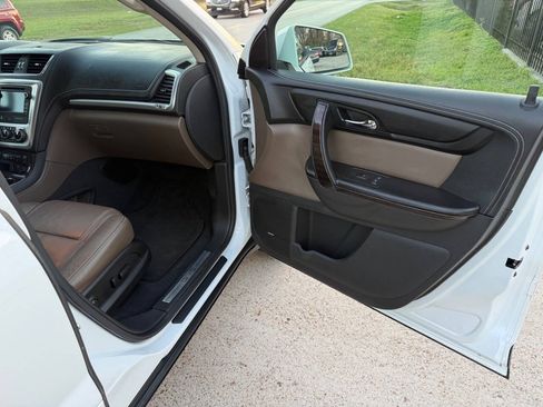 Used 2016 GMC Acadia SLT FWD image 36