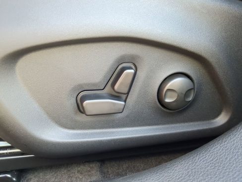 New 2025 Jeep Compass Latitude w/ Convenience Group image 15