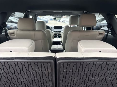 Used 2023 MAZDA CX-9 Signature image 12