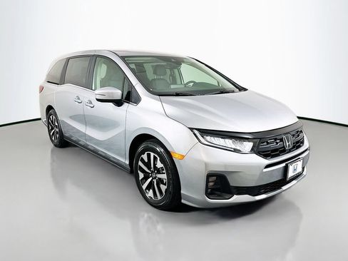 New 2026 Honda Odyssey EX-L image 3
