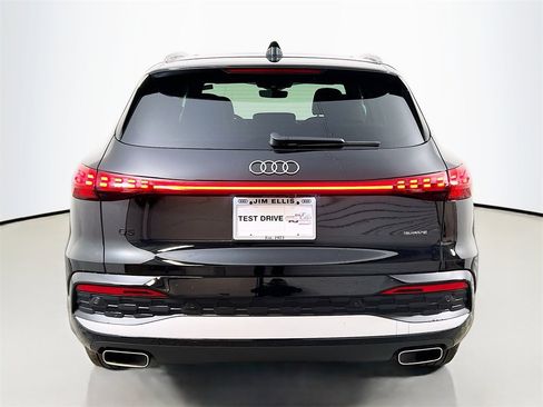 New 2025 Audi Q5 Premium Plus image 6