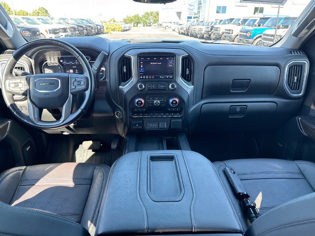 Used 2021 GMC Sierra 1500 Denali w/ Denali Ultimate Package AWD/4WD image 10