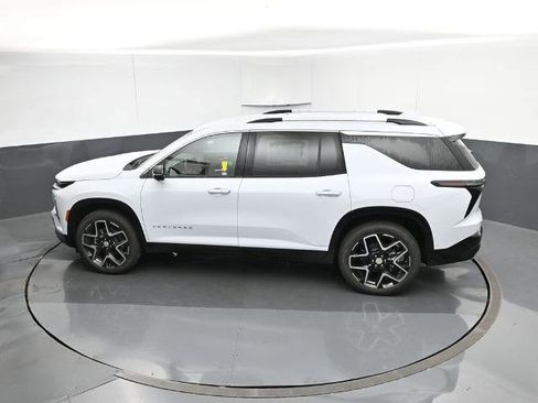 New 2026 Chevrolet Traverse High Country w/ LPO, Floor Liner Package image 19