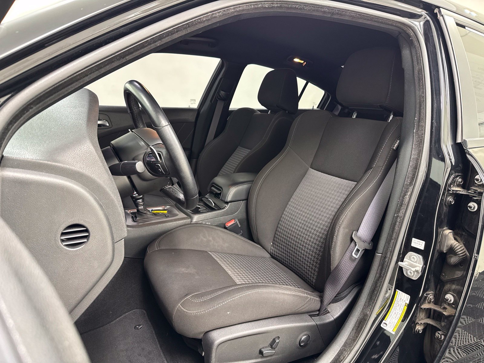 Used 2023 Dodge Charger R/T w/ Blacktop Package RWD image 16