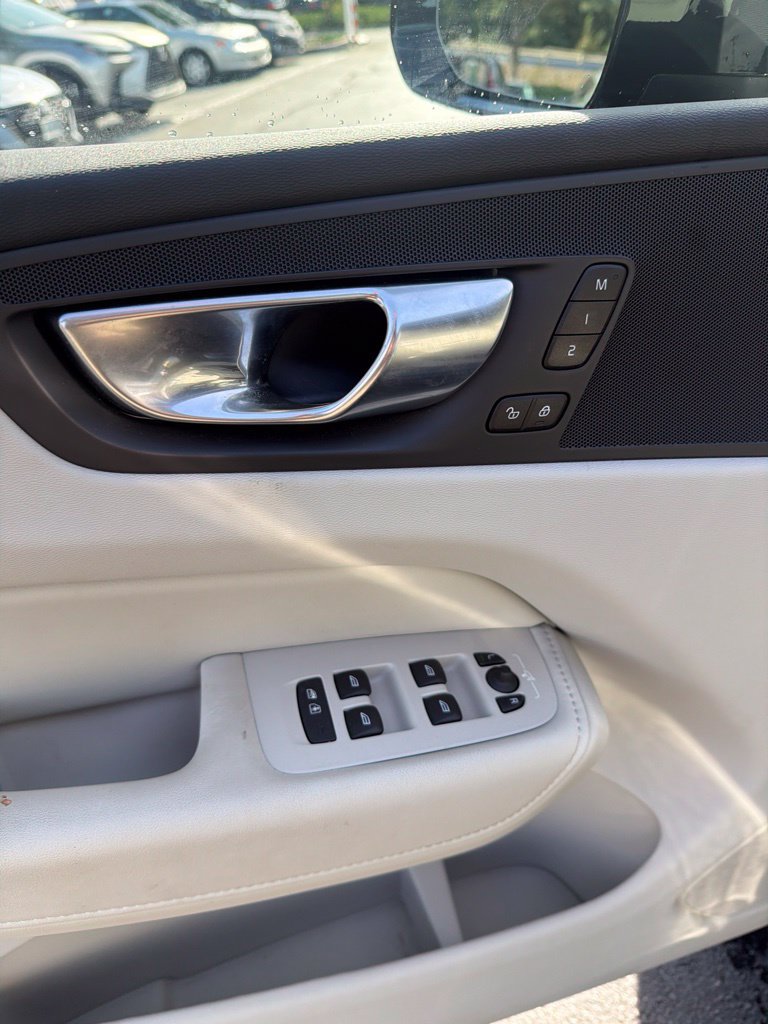 Certified 2025 Volvo XC60 T8 Plus w/ Climate Package AWD/4WD image 12