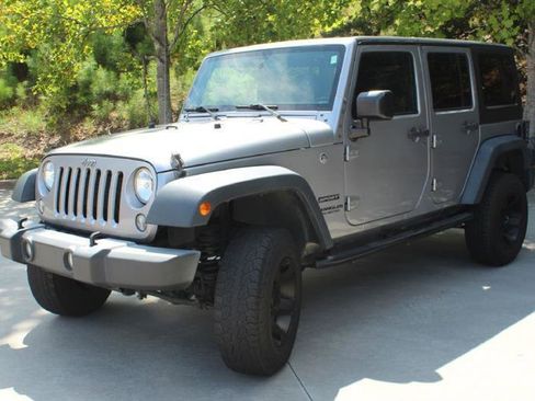 Used 2016 Jeep Wrangler Unlimited Sport w/ Quick Order Package 24S AWD/4WD image 5