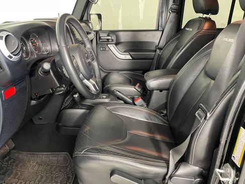 Used 2016 Jeep Wrangler Unlimited Rubicon AWD/4WD image 2