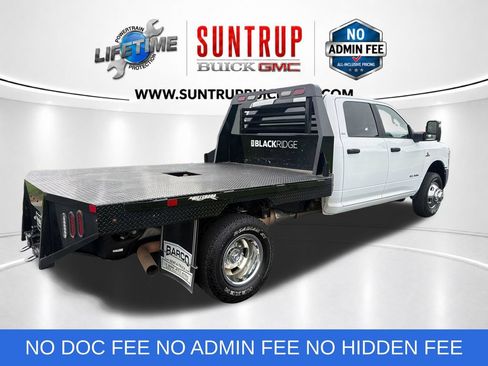 Used 2024 RAM 3500 SLT w/ Quick Order Package 2YG SLT AWD/4WD image 6
