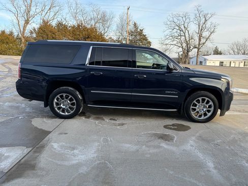 Used 2018 GMC Yukon XL Denali w/ Open Road Package image 2