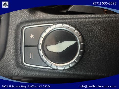 Used 2016 Mercedes-Benz GLA 250 4MATIC image 23