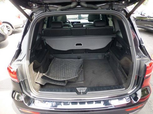 Used 2021 Mercedes-Benz GLB 250 4MATIC image 23