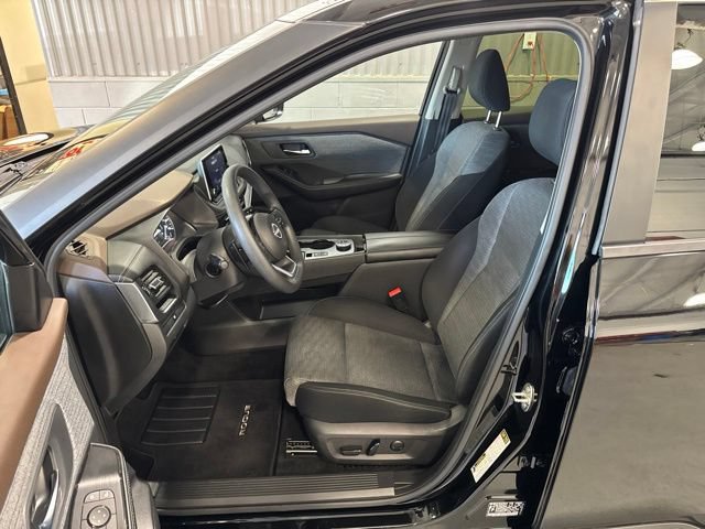 Certified 2023 Nissan Rogue SV AWD/4WD image 8