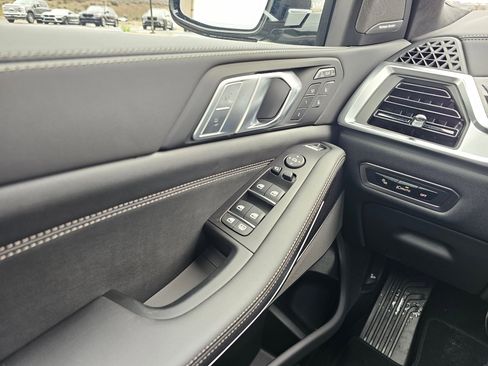 New 2026 BMW X7 xDrive40i w/ Executive Package image 61