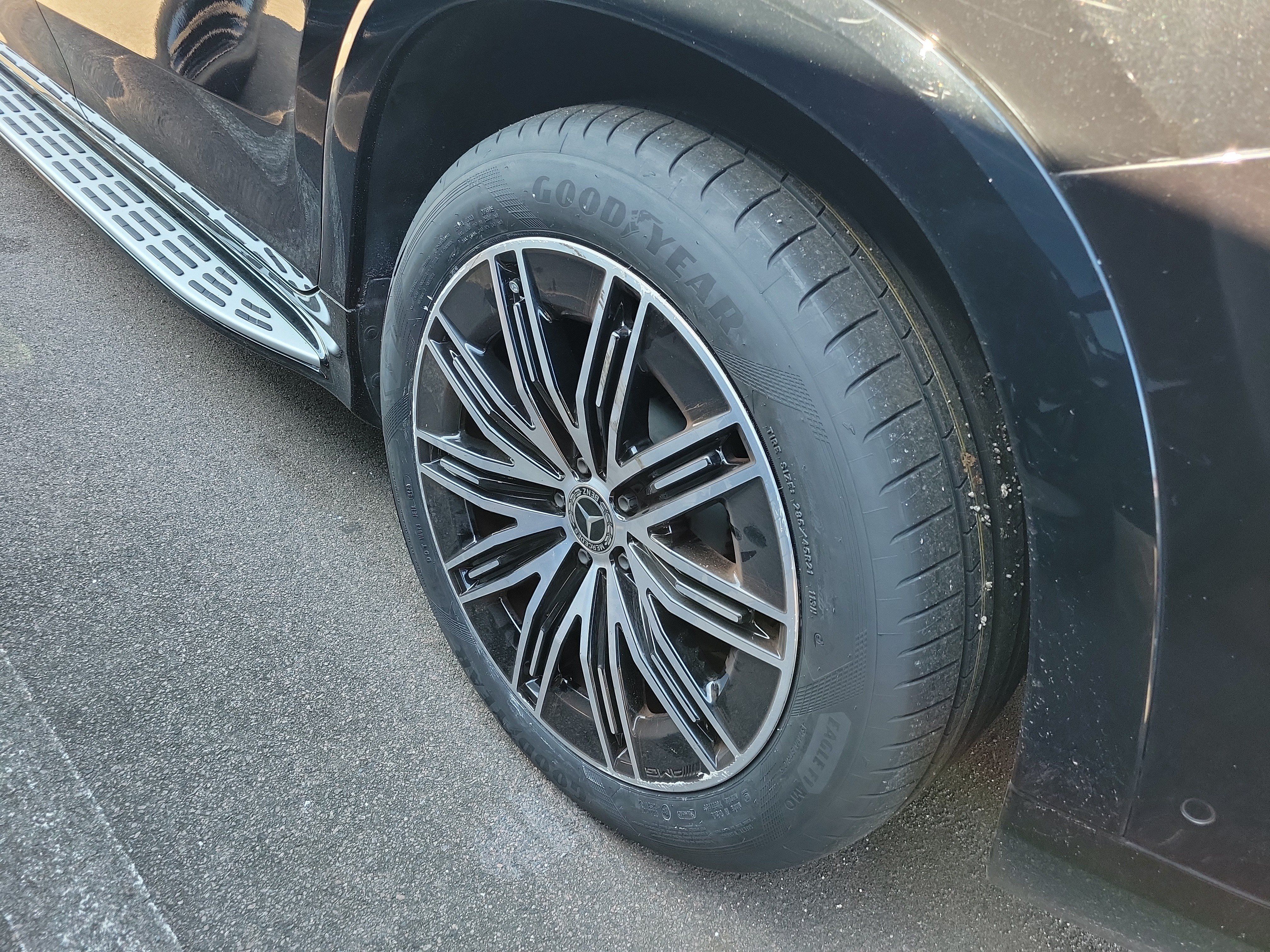 Certified 2024 Mercedes-Benz EQS 450+ SUV image 5